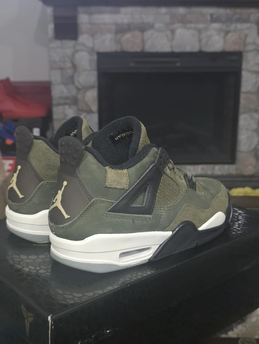 Nike Air Jordan 4 Retro SE Craft Medium Olive (GS)